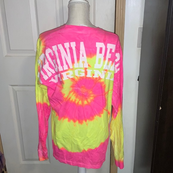 Women’s Long Sleeve Tie-Dye Virginia Beach Shirt Preowned Size MEDIUM - Picture 1 of 3